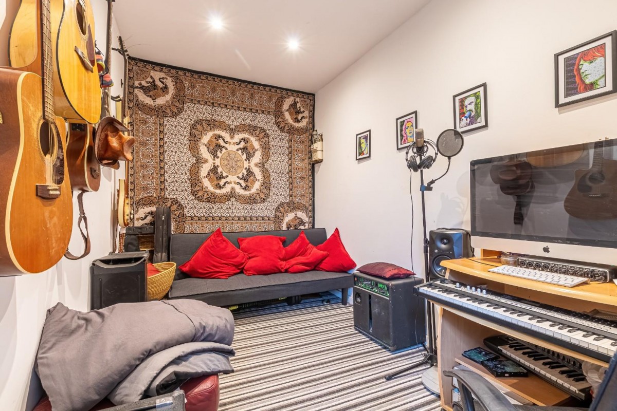 Drummond Ride, Tring, HP23 5DF