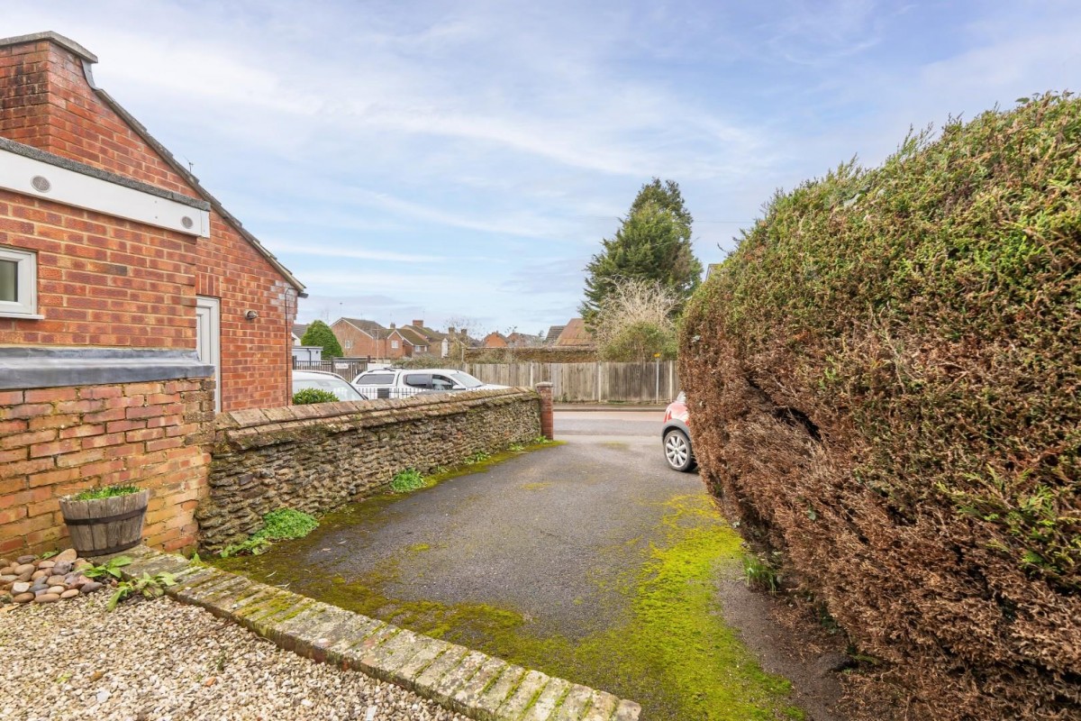 Heath Road, Leighton Buzzard