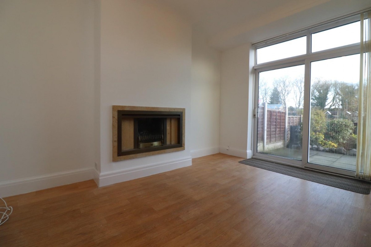 Florence Avenue, Bolton