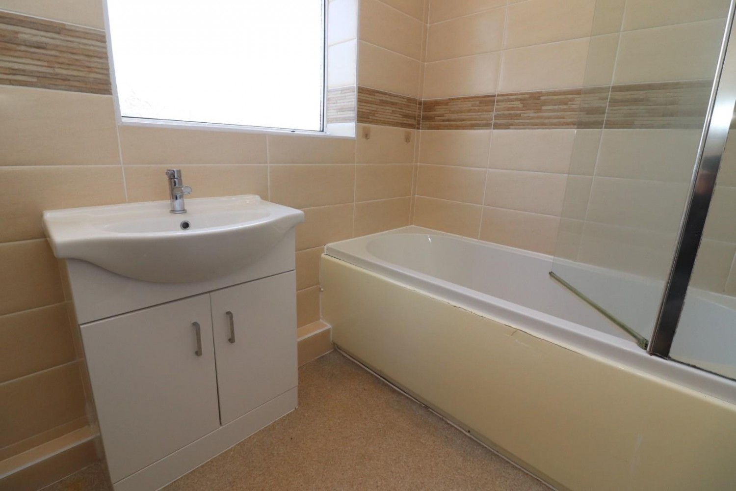 Florence Avenue, Bolton