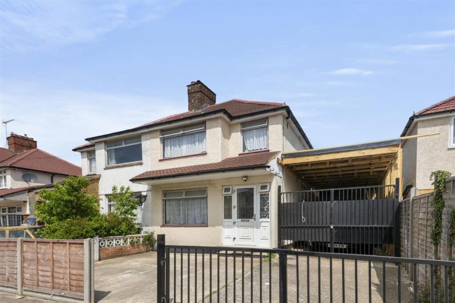 Coronation Road, Hayes