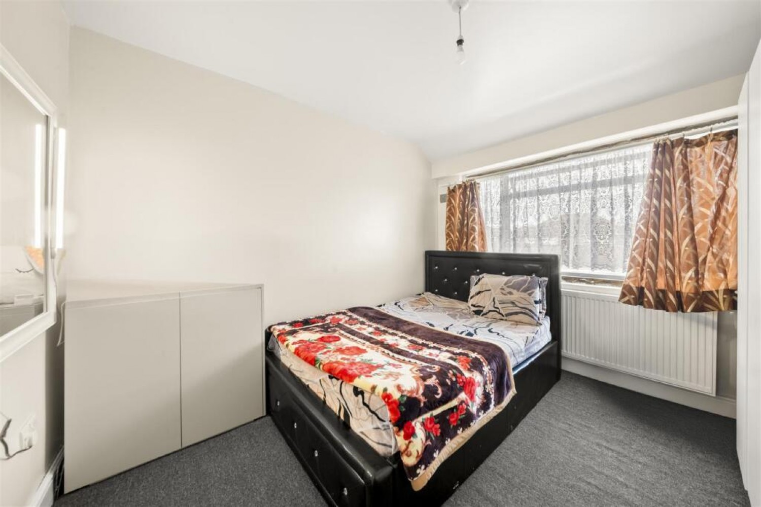 Coronation Road, Hayes