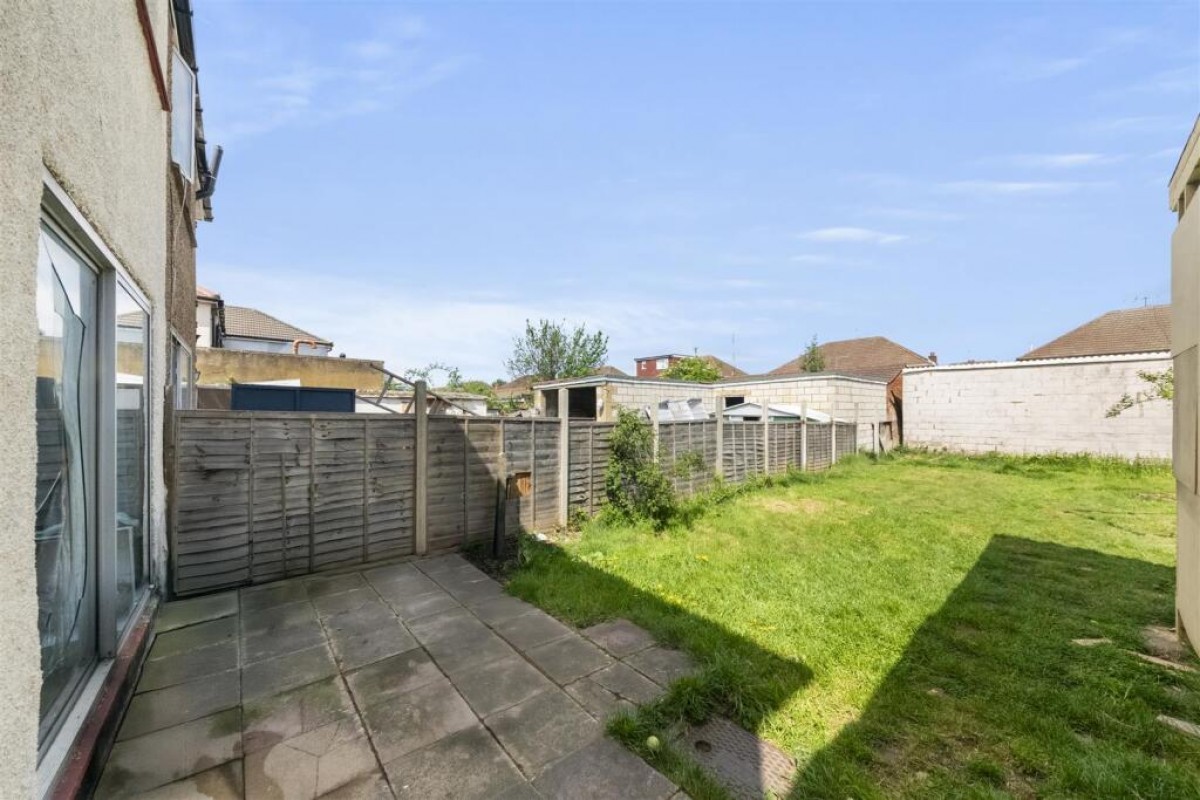 Coronation Road, Hayes