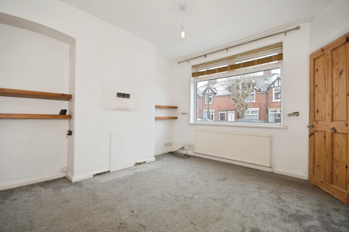 Devonshire Avenue East, Hasland, Chesterfield, S41 0AE