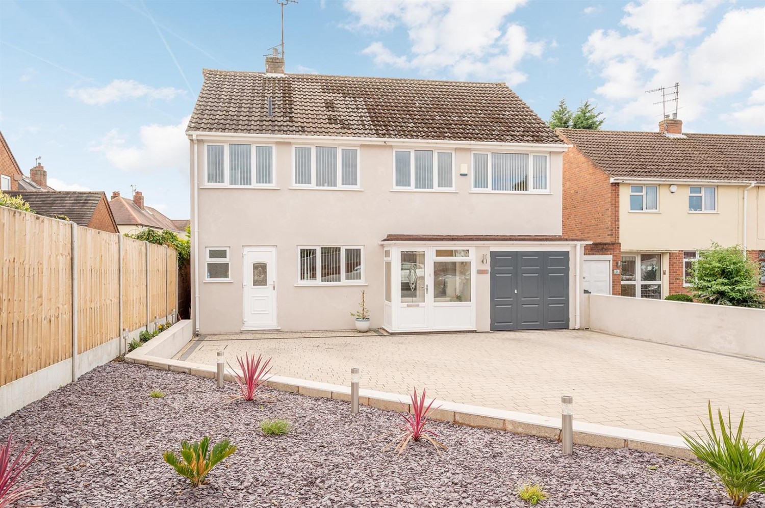 Barnett Close, Kingswinford, DY6 9PW