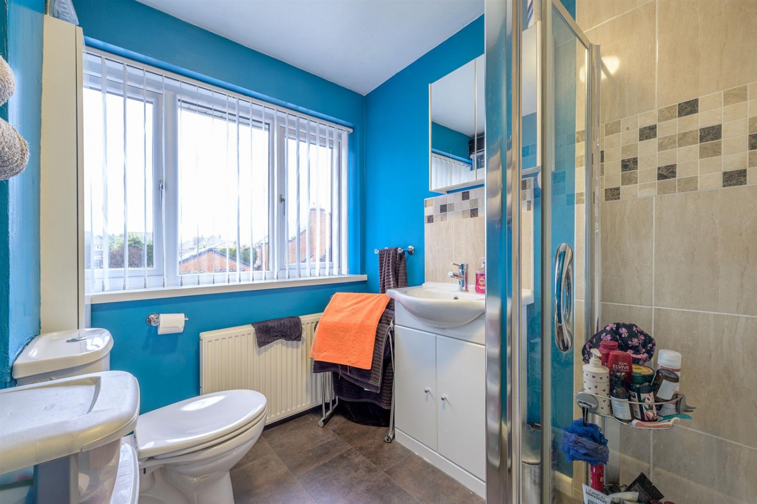 Barnett Close, Kingswinford, DY6 9PW