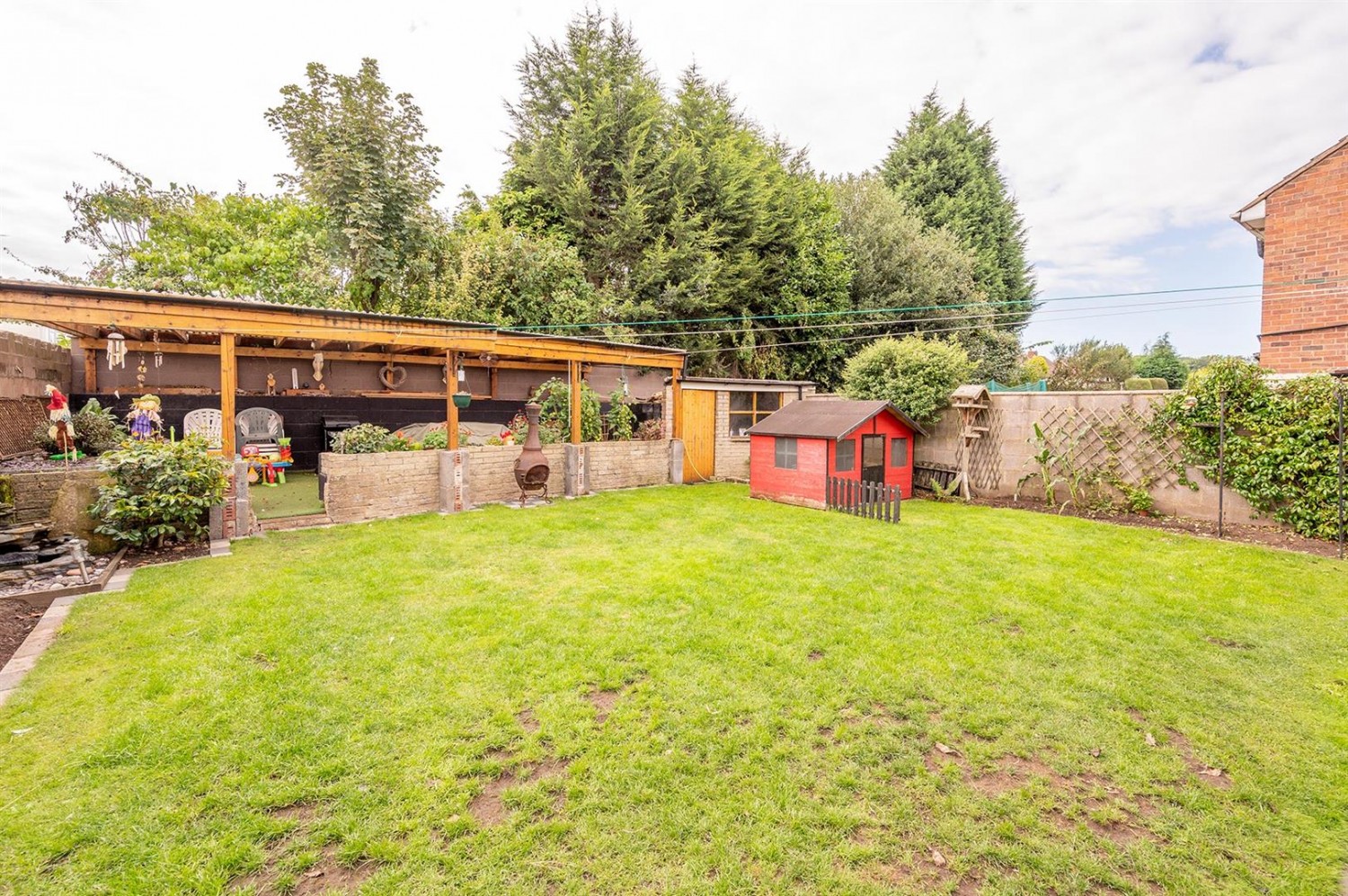 Barnett Close, Kingswinford, DY6 9PW