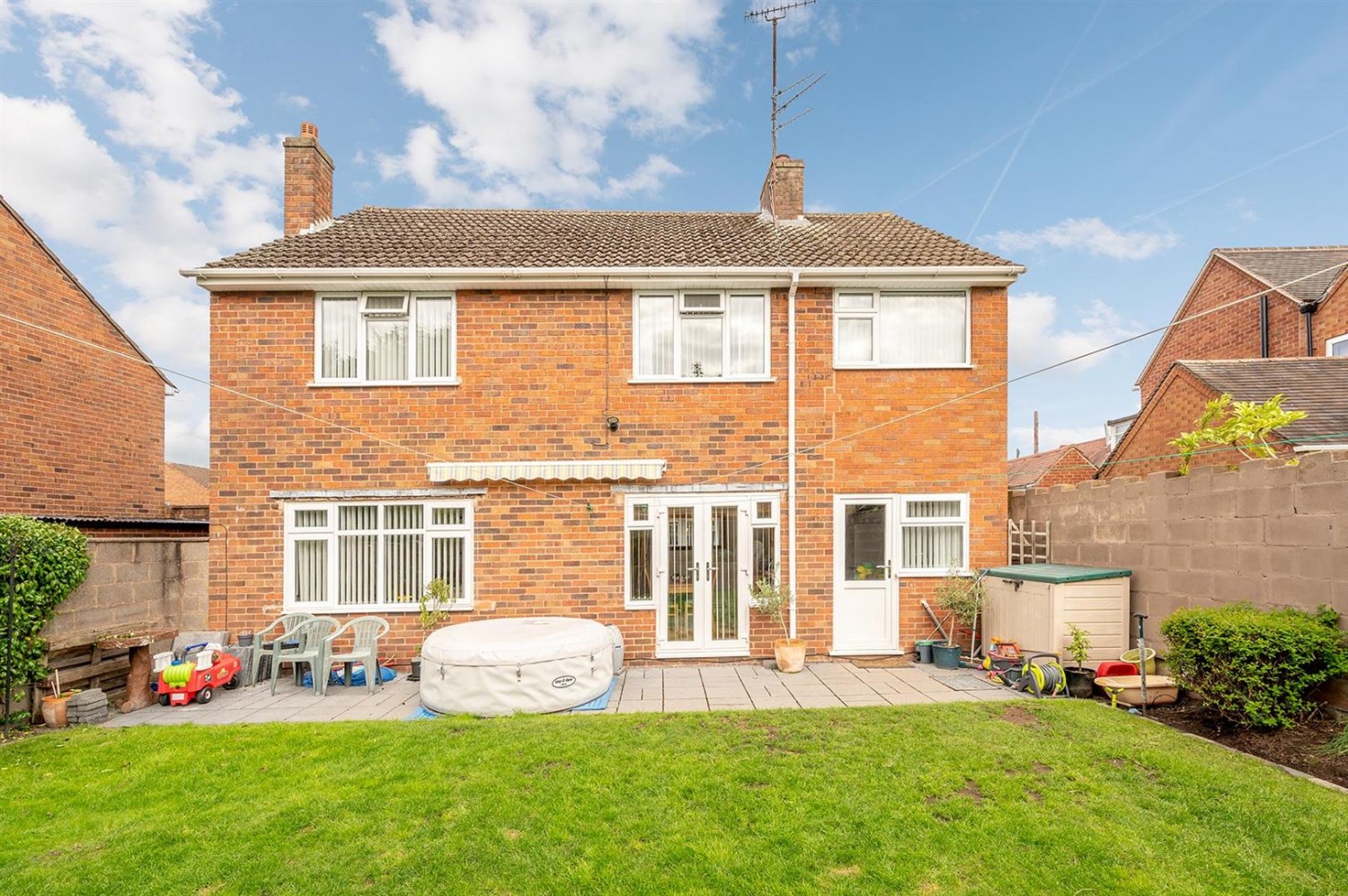 Barnett Close, Kingswinford, DY6 9PW