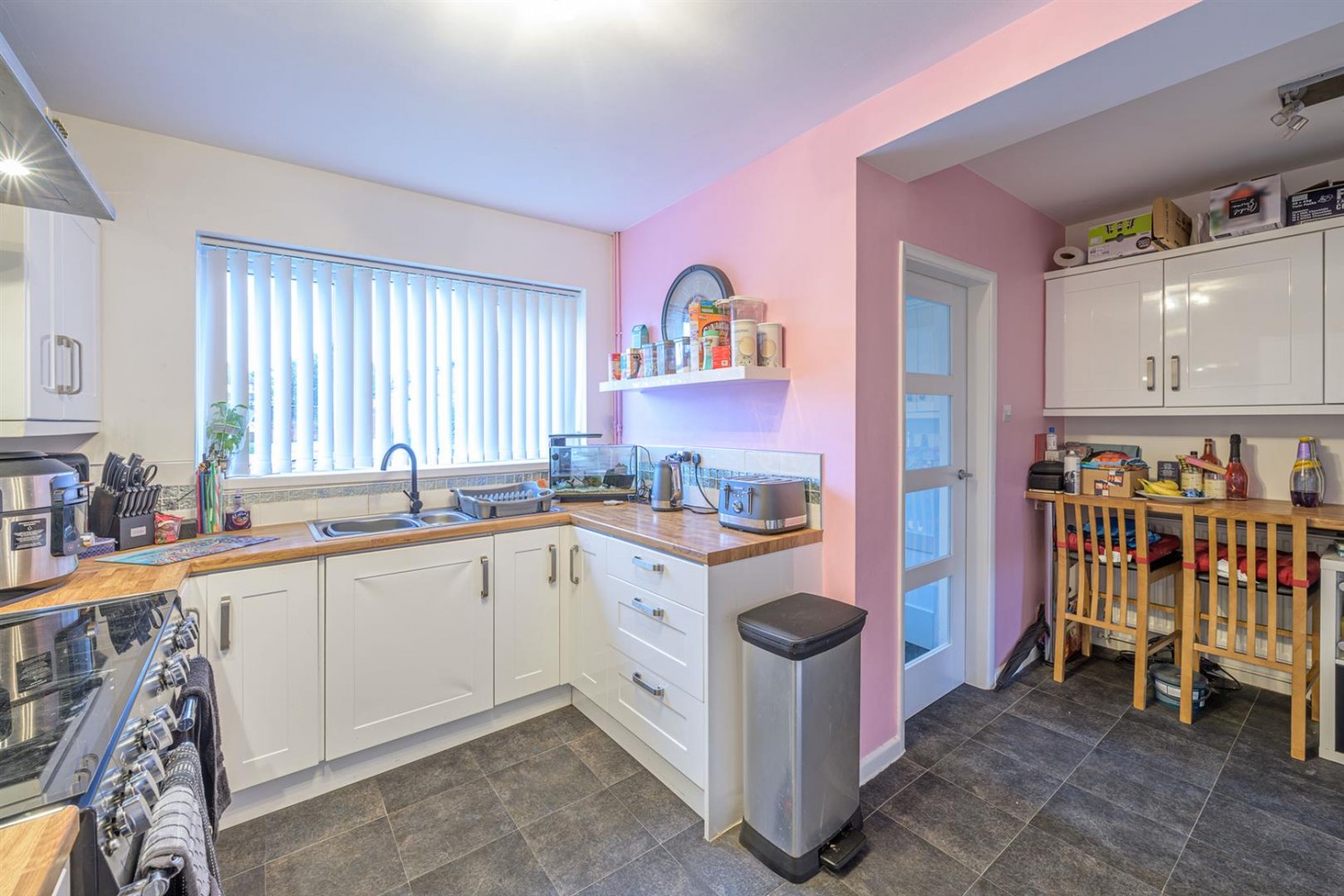 Barnett Close, Kingswinford, DY6 9PW