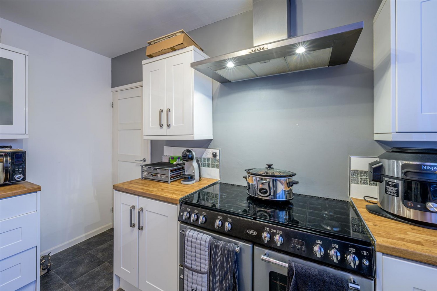 Barnett Close, Kingswinford, DY6 9PW