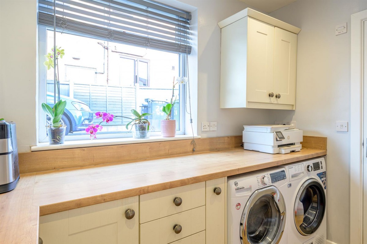 Wentworth Road, Wollaston, Stourbridge, DY8 4SB