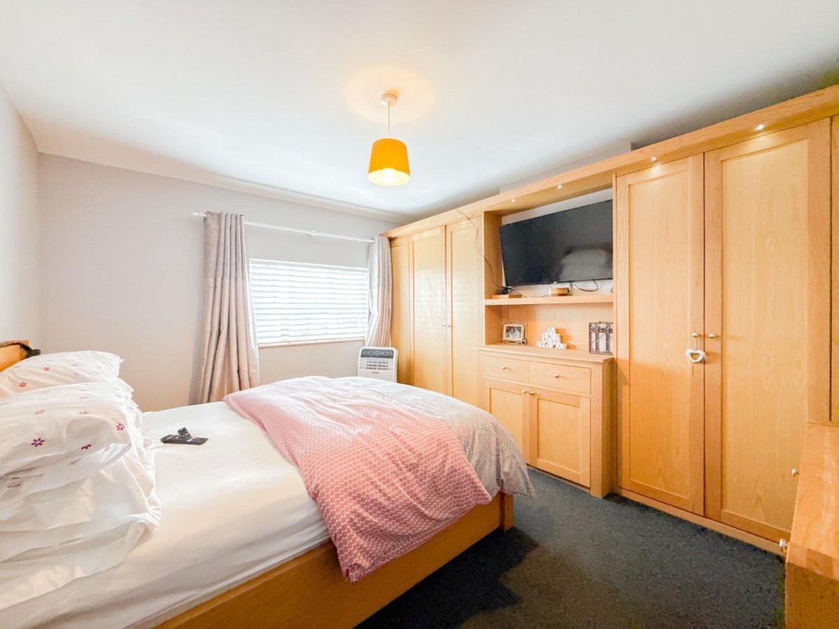 Hill Crest, Bristol, BS4 2UN