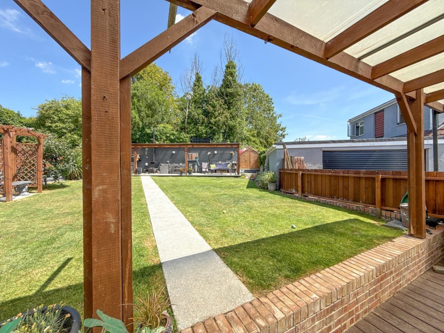 Hill Crest, Bristol, BS4 2UN