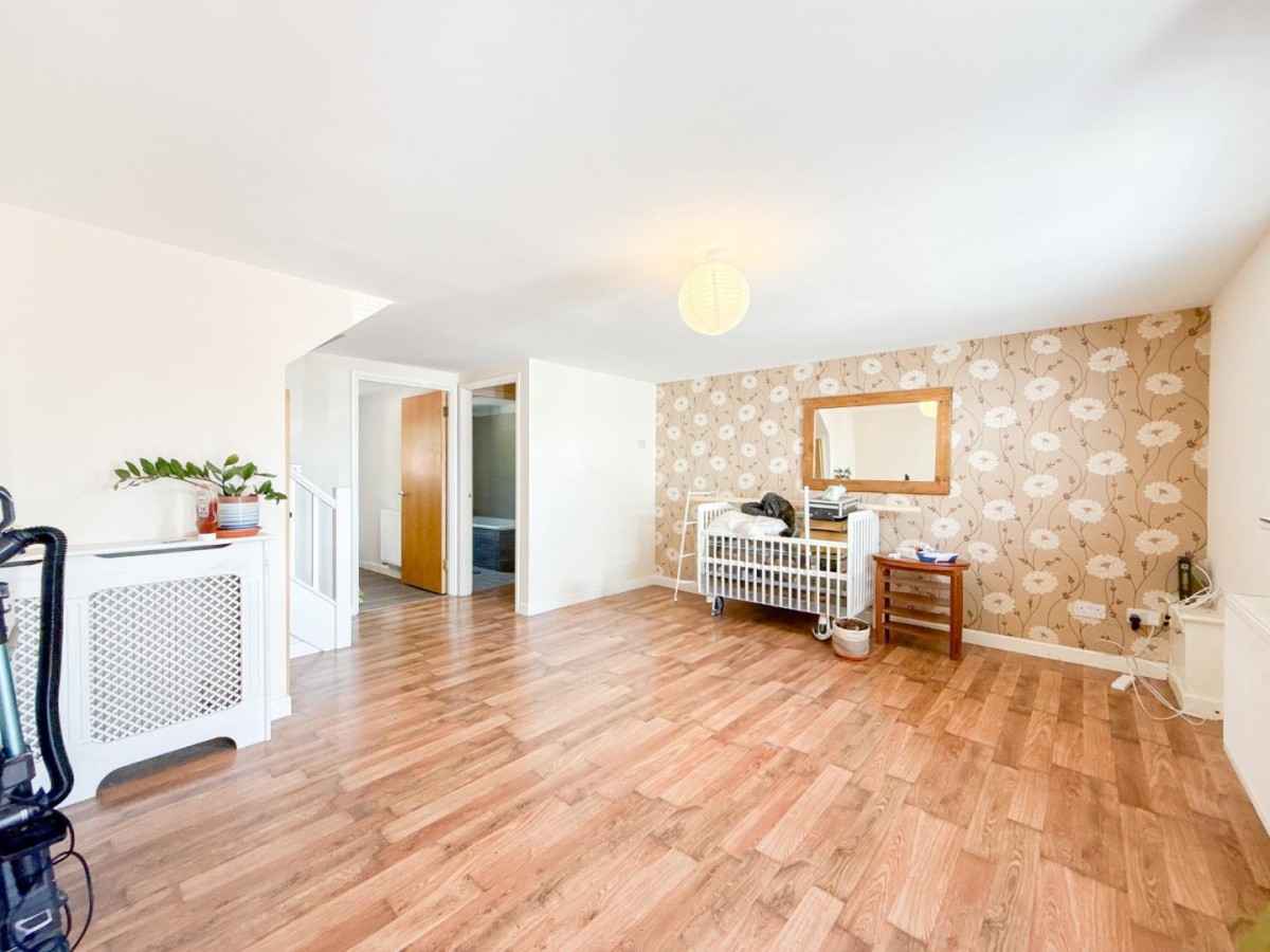 Hill Crest, Bristol, BS4 2UN