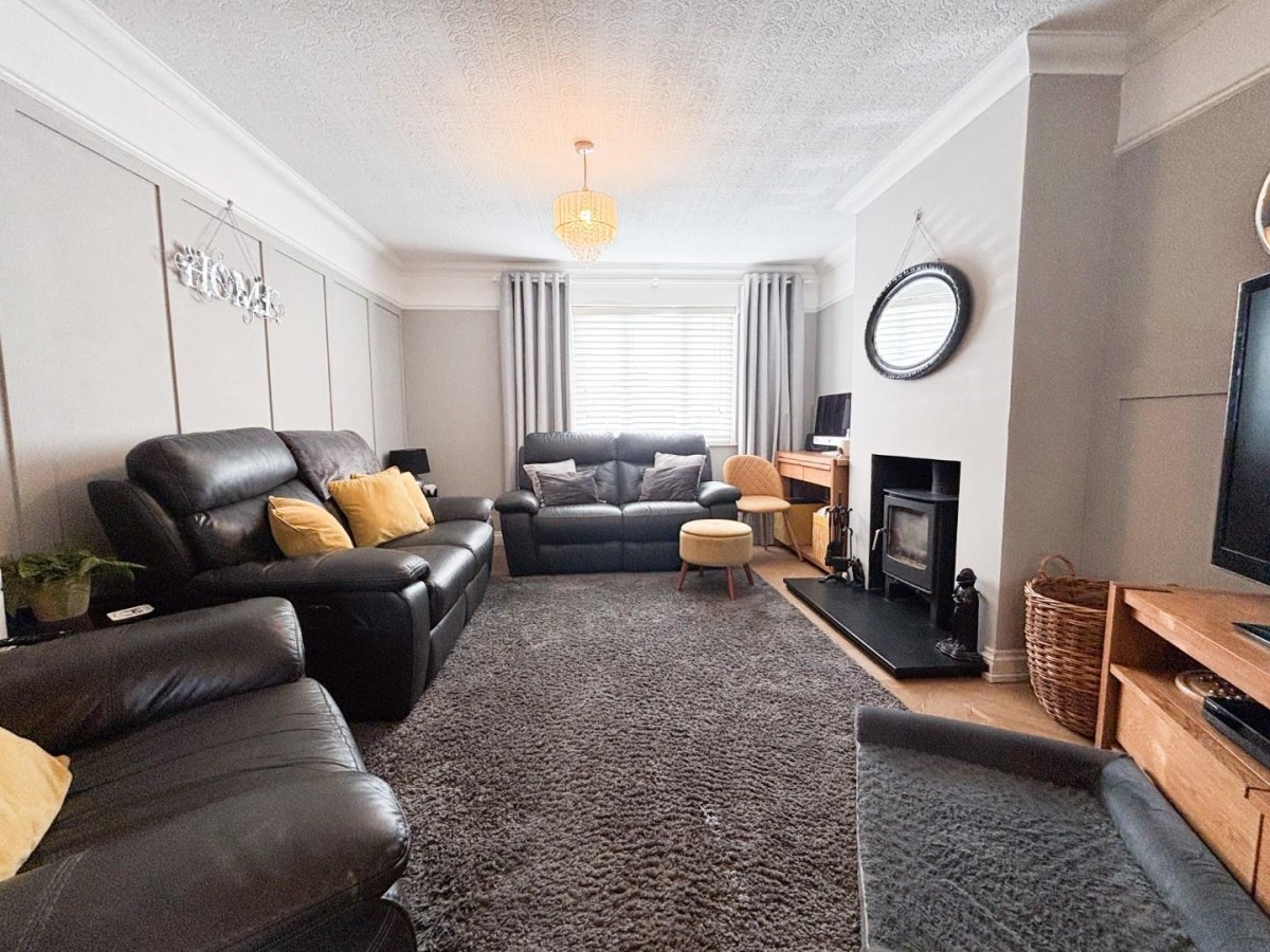 Hill Crest, Bristol, BS4 2UN