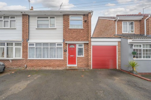 Granville Drive, Kingswinford, DY6 8LL