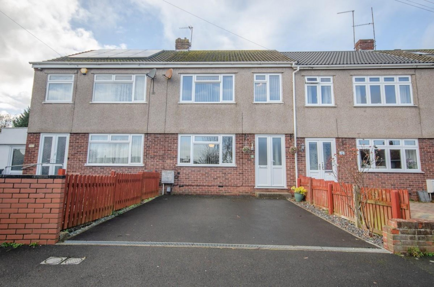 Brook Road, Mangotsfield, Bristol, BS16 9DX
