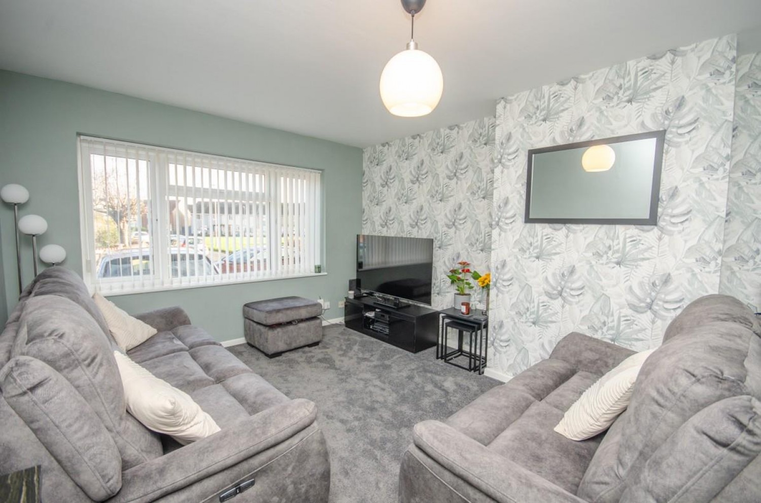 Brook Road, Mangotsfield, Bristol, BS16 9DX