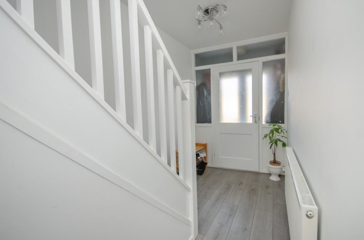 Brook Road, Mangotsfield, Bristol, BS16 9DX