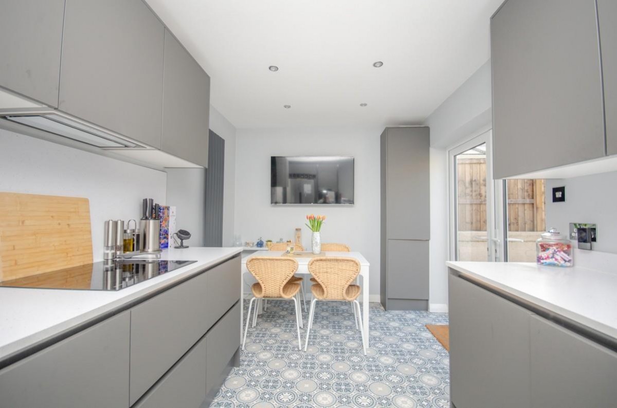 Brook Road, Mangotsfield, Bristol, BS16 9DX