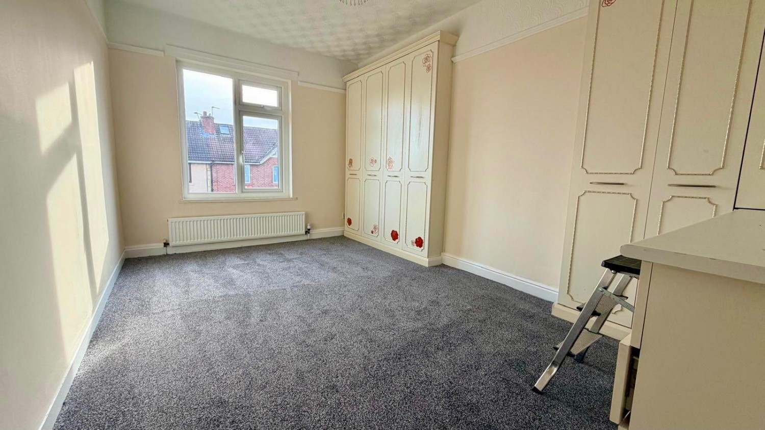 Ravens Crescent, Dewsbury