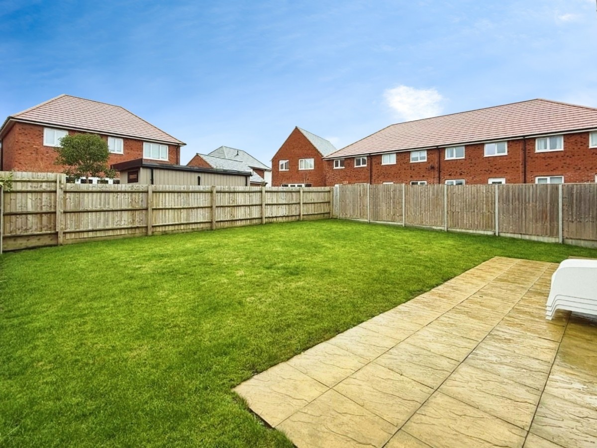 Samuel Reynolds Close, Stonehouse