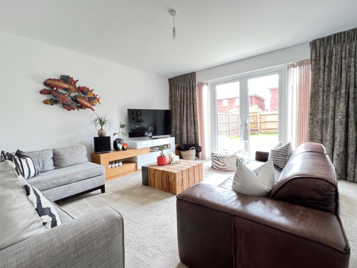 Samuel Reynolds Close, Stonehouse