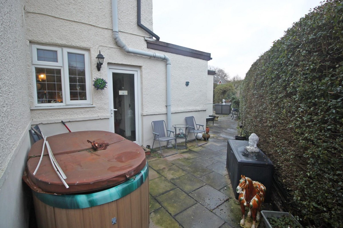 Denzil Avenue, Netley Abbey, Southampton, SO31 5BA