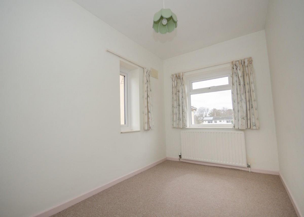 Malmains Drive, Frenchay, Bristol, BS16 1PQ