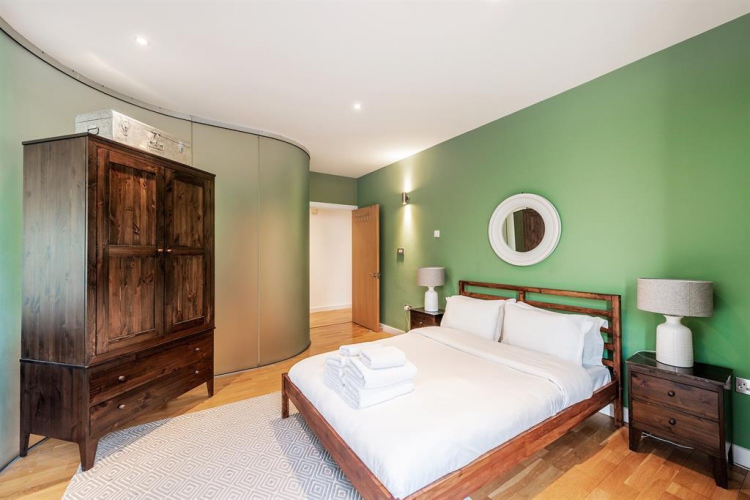 Hoxton Square, Shoreditch, N1