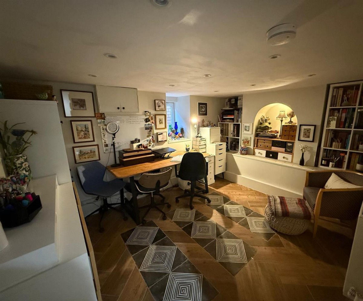 Brook Street, Old Quarter, Stourbridge, DY8 3UX