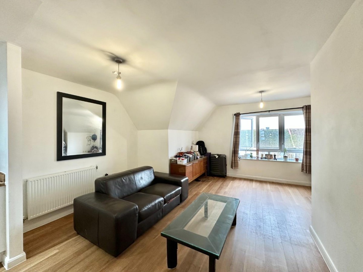 Featherstone Court, Southall