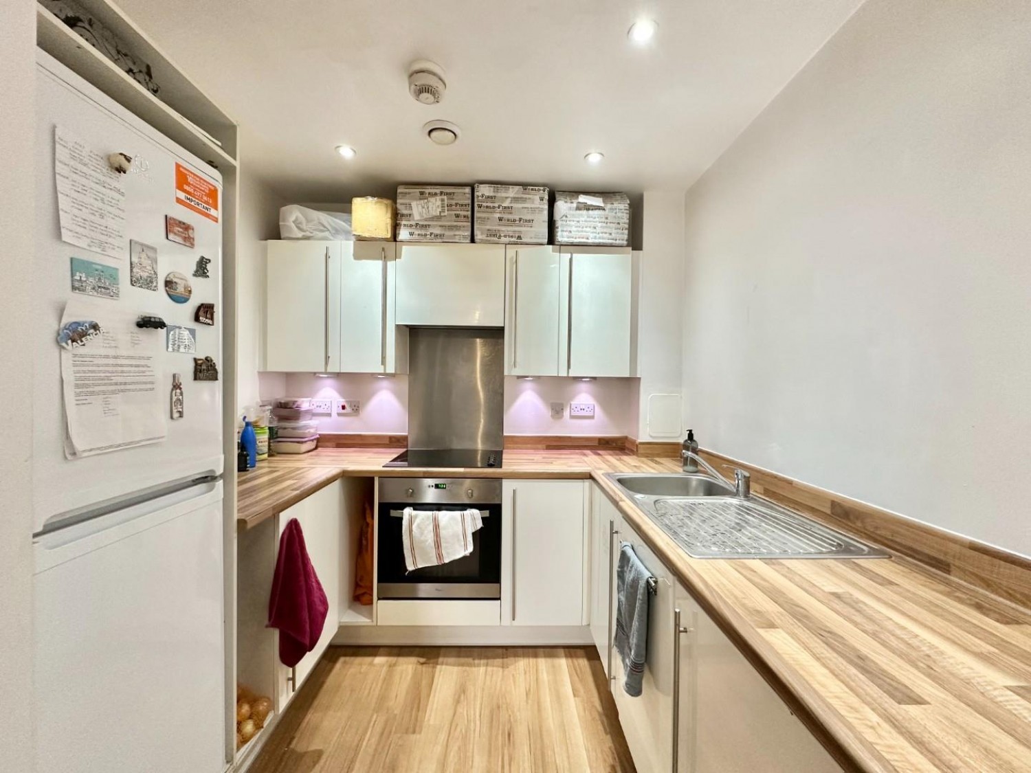 Featherstone Court, Southall