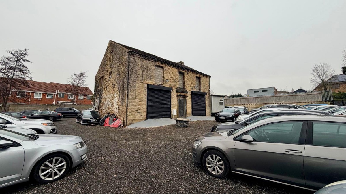 Heckmondwike Road, Dewsbury