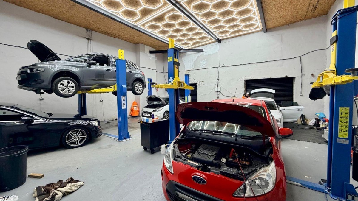 Heckmondwike Road, Dewsbury