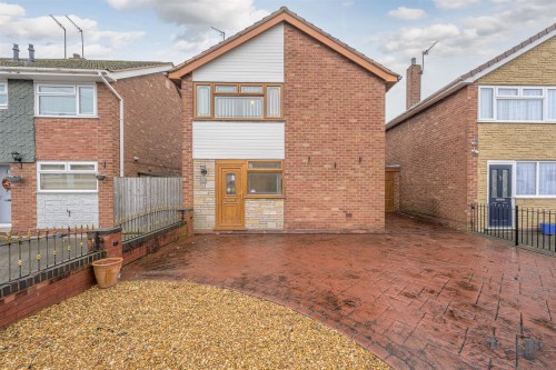 Burrows Road, Kingswinford, DY6 8LU