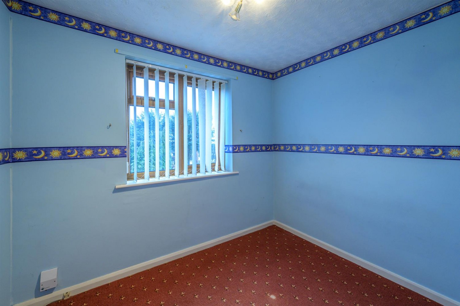 Burrows Road, Kingswinford, DY6 8LU