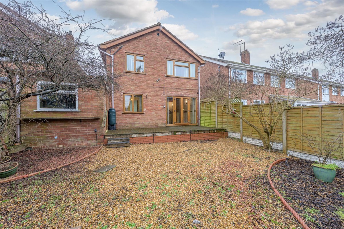 Burrows Road, Kingswinford, DY6 8LU