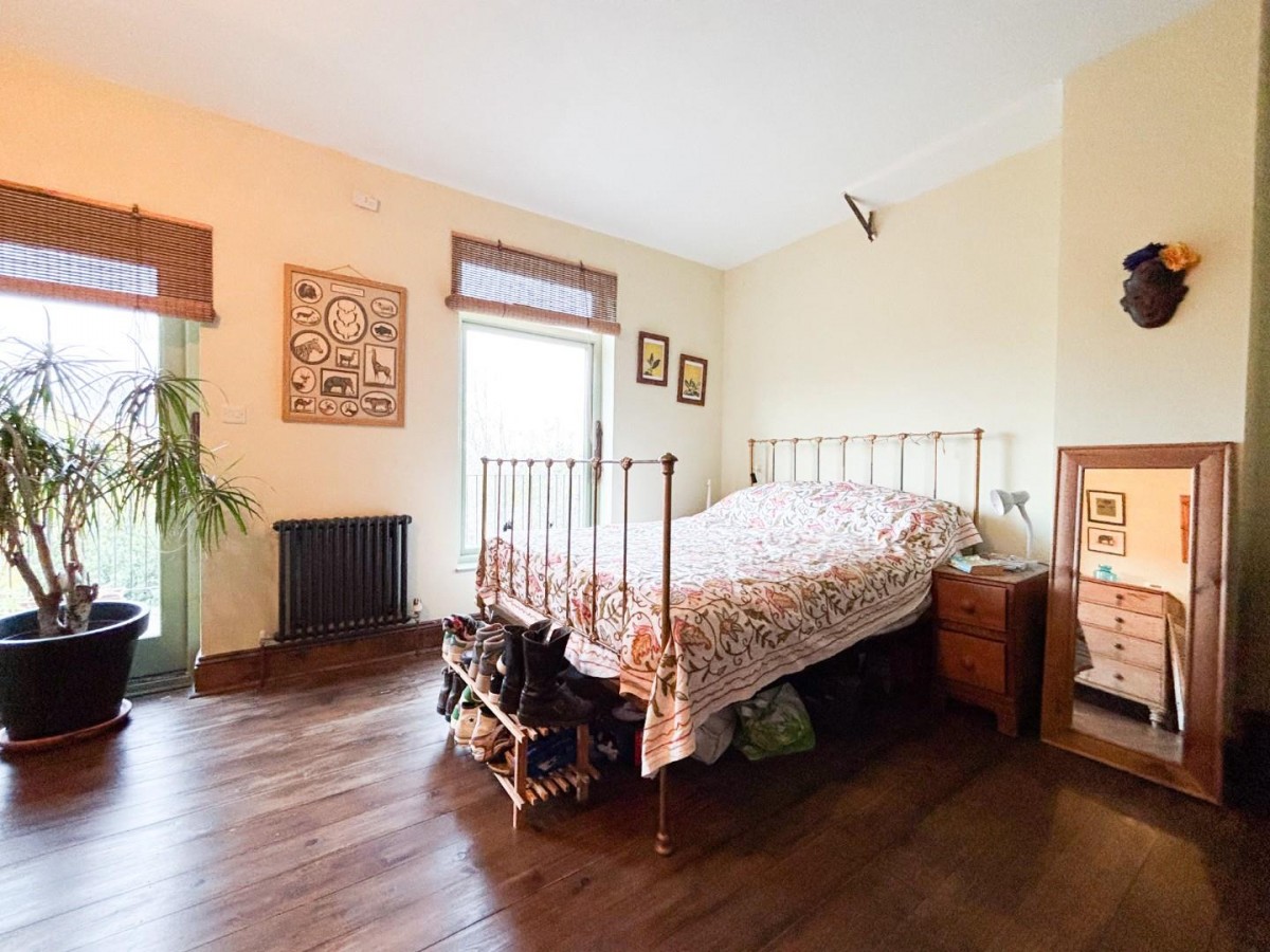 Somerset Road, Bristol, BS4 2HX