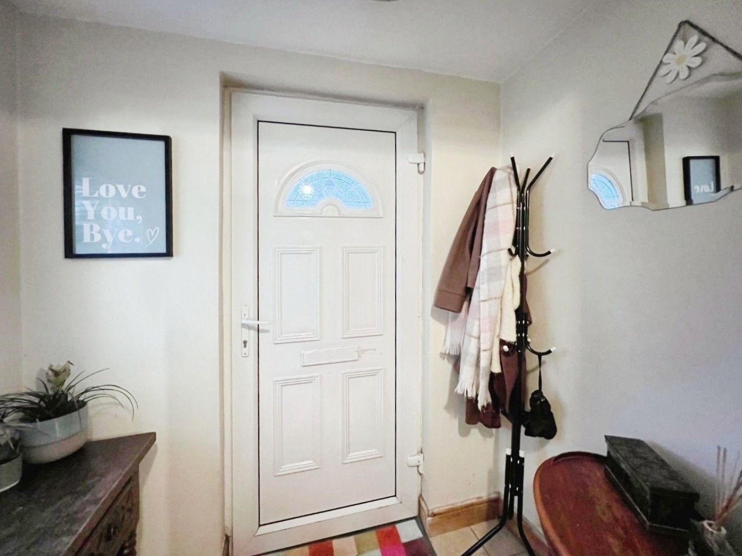 First Avenue, Dursley