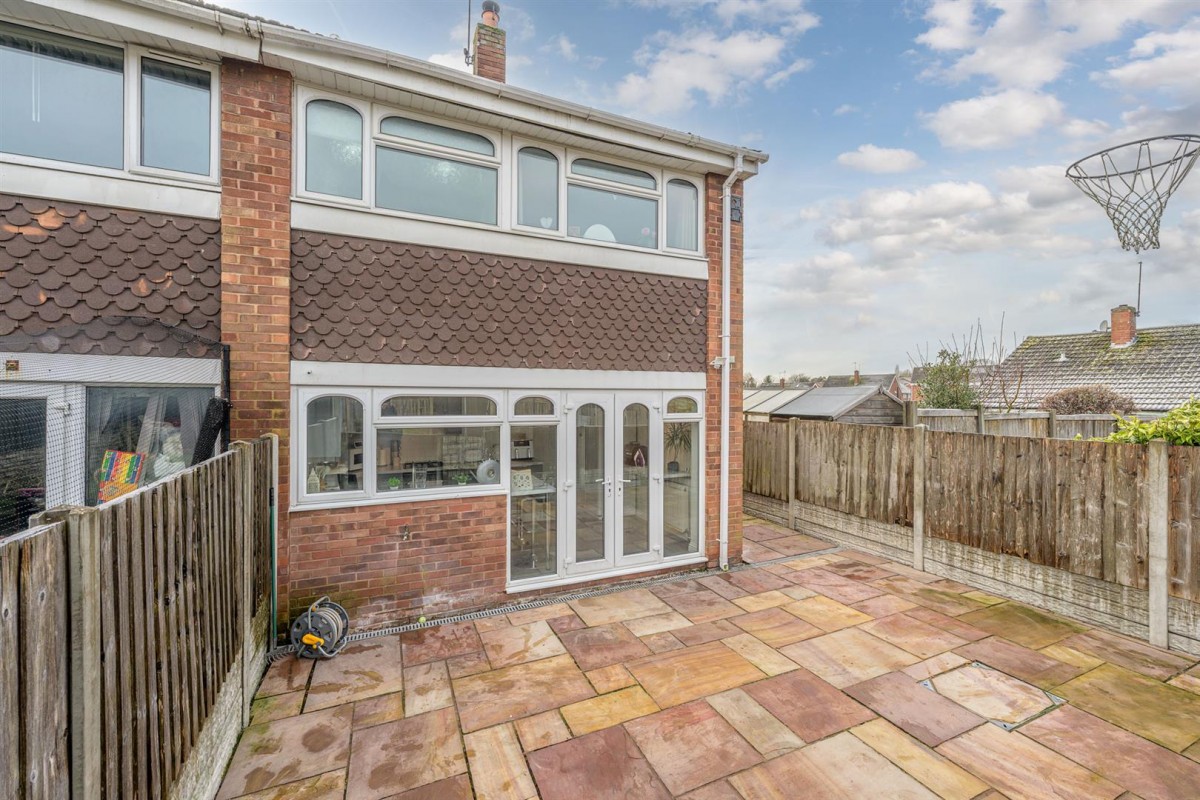 Winding Mill South, Brierley Hill, DY5 2LW