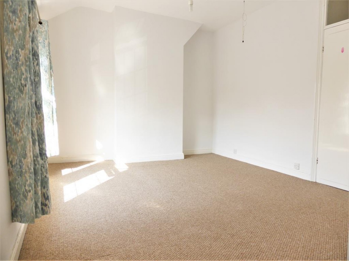 Woolley Road, Stocksbridge, Sheffield, S36 1GF