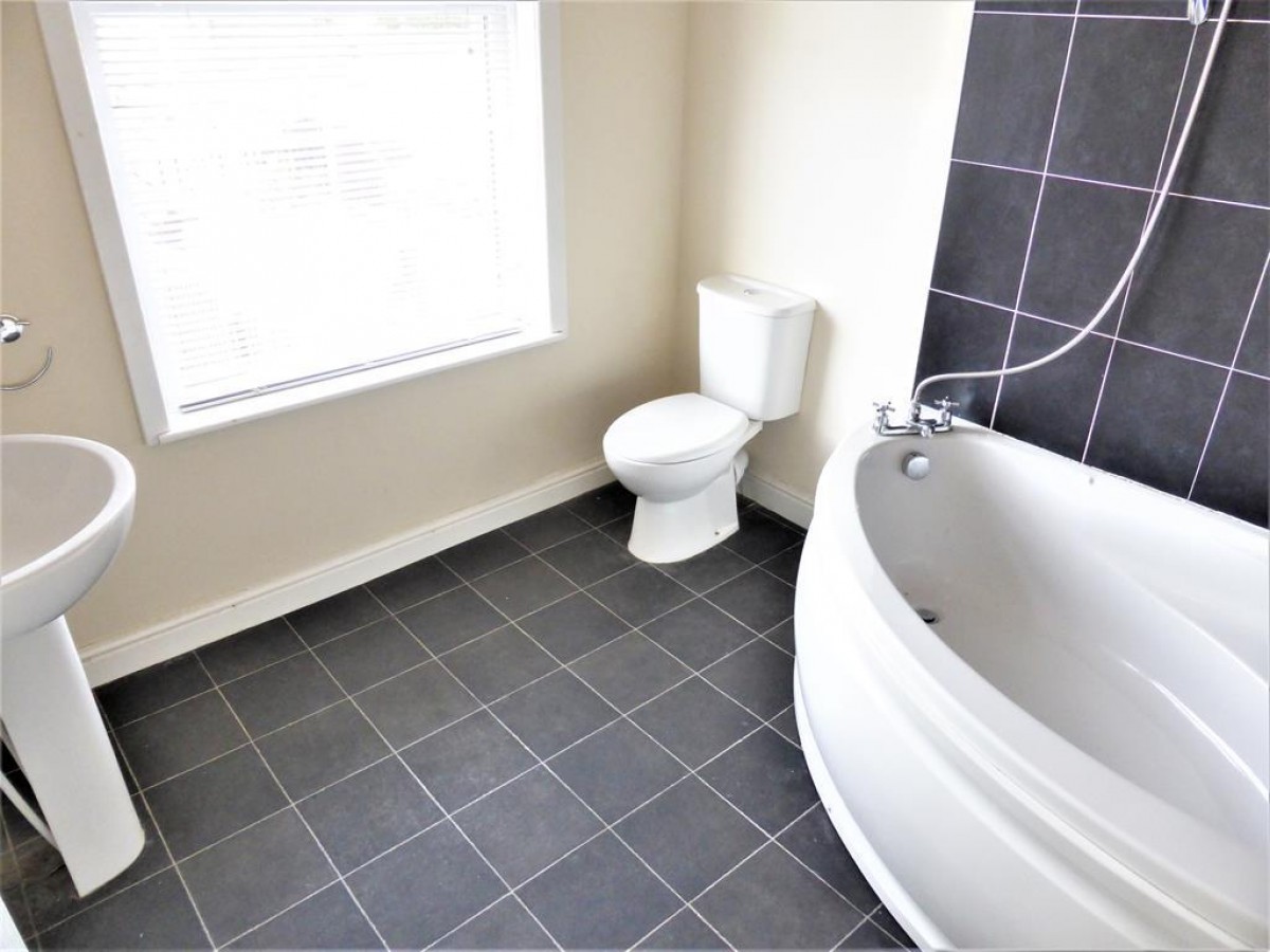 Woolley Road, Stocksbridge, Sheffield, S36 1GF