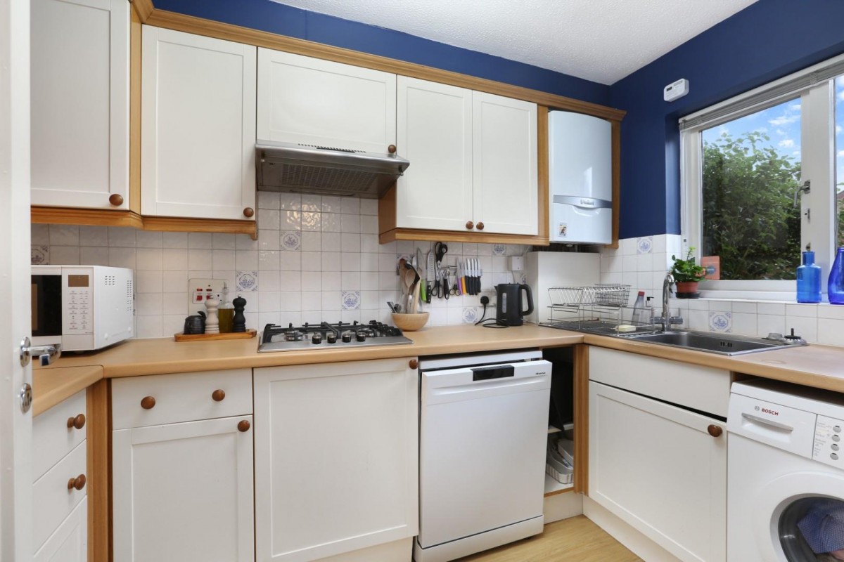 Cuthill Walk, London