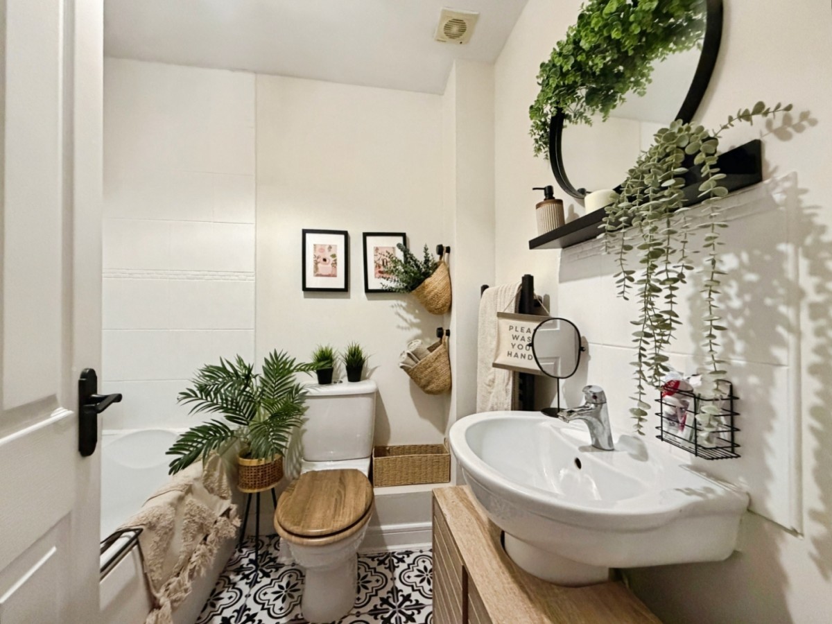 Swaffer Way, Ashford