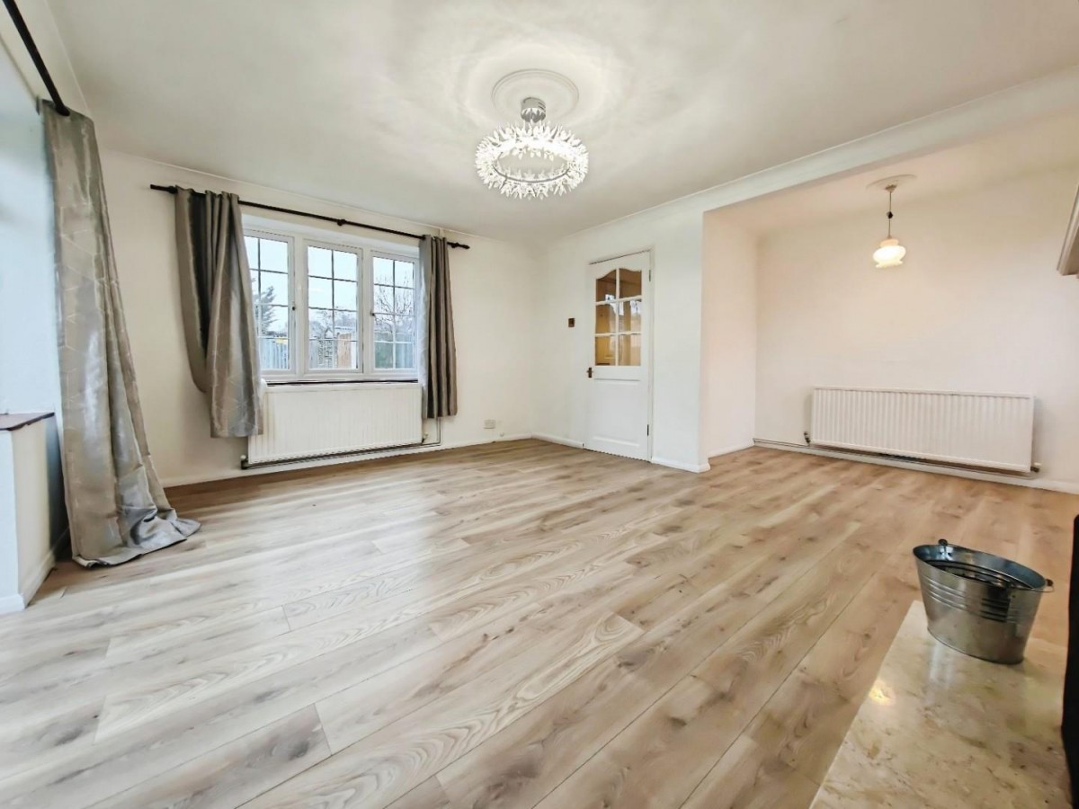 Manor Close, Bracknell, RG42 2BA