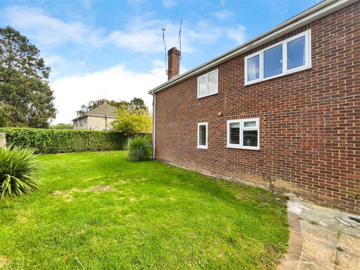 Manor Close, Bracknell, RG42 2BA
