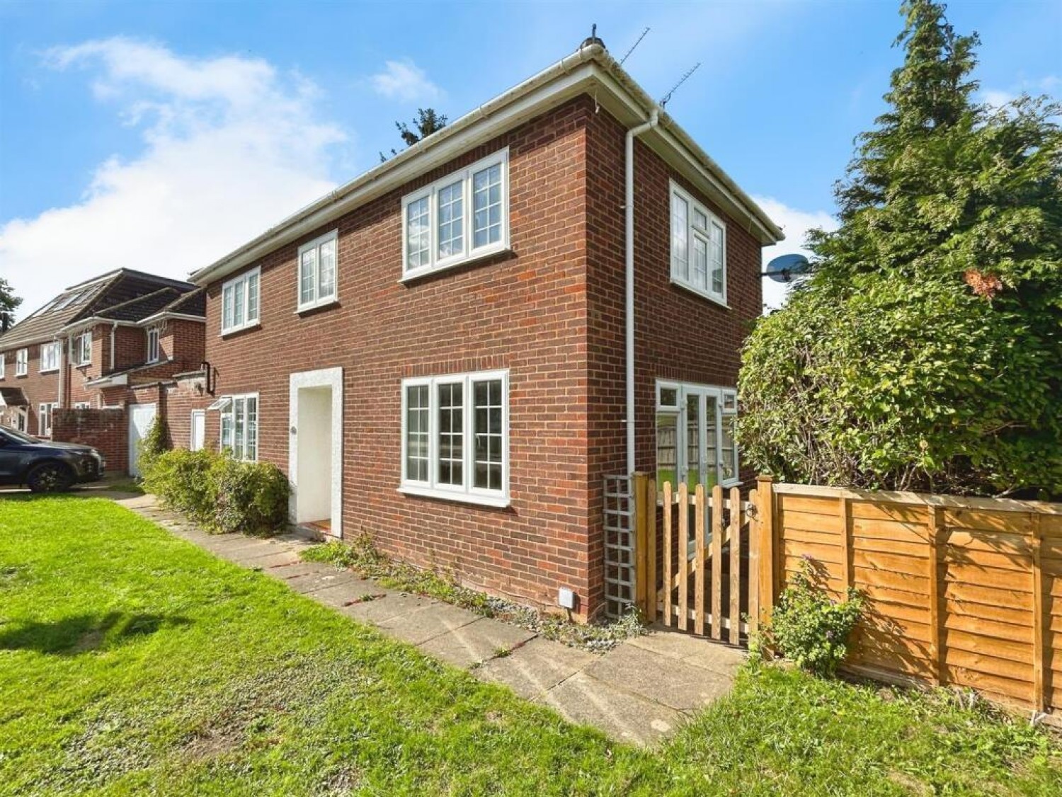 Manor Close, Bracknell, RG42 2BA