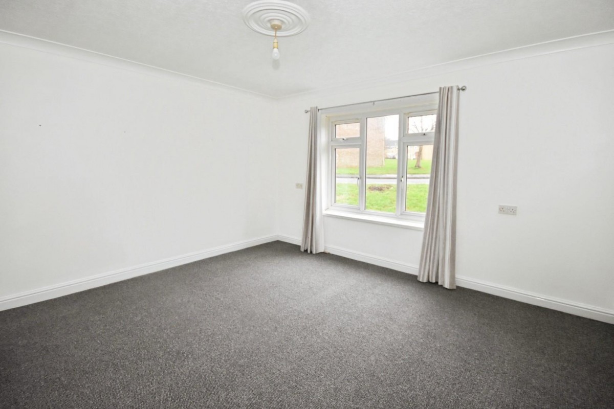 Broadgorse Close, Grangewood, Chesterfield, S40 2LB