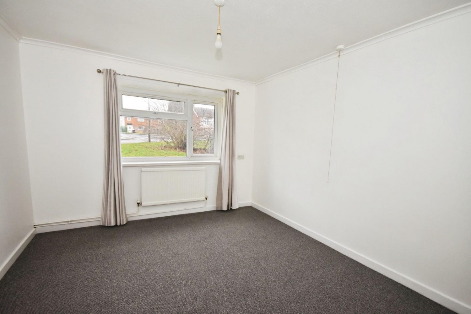 Broadgorse Close, Grangewood, Chesterfield, S40 2LB